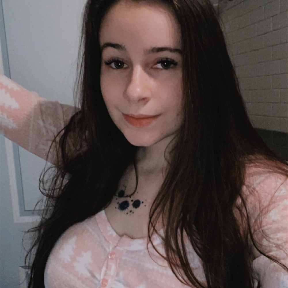 Meet your Posher, Olivia